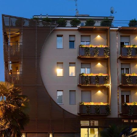Hotel Meeting Stresa Exteriör bild